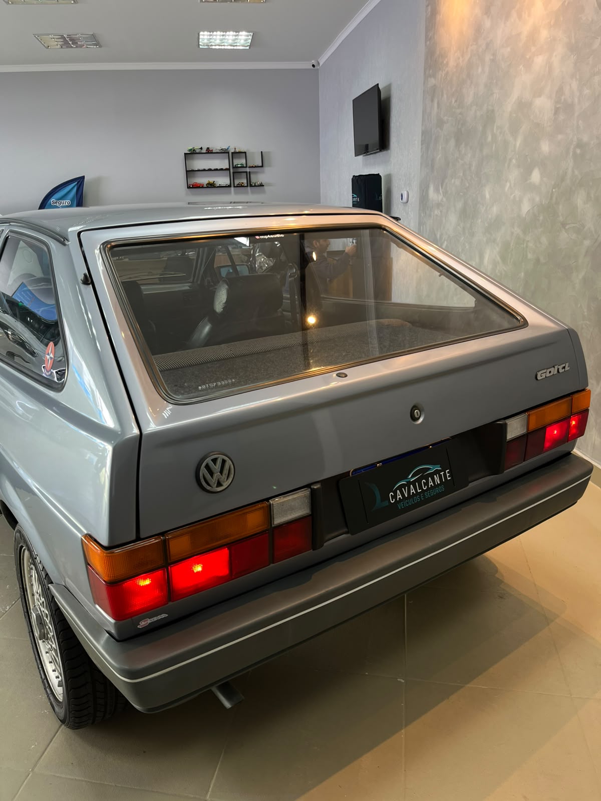 VW - VolksWagen Gol CL 1.6 Alcool AP